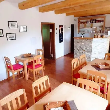 Studánka, Affittacamere 3*